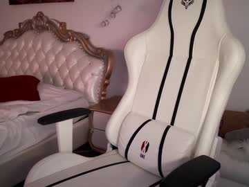 webcam girl kiradivine image #9214186