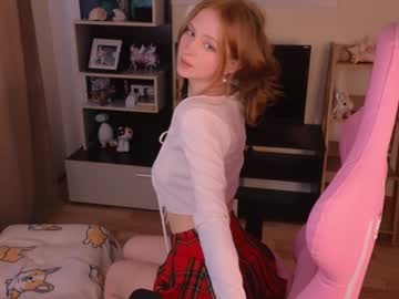 webcam girl plastic_beach image #7834081
