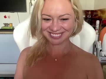 webcam girl kiradivine image #4576338