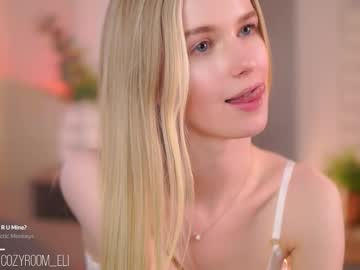 webcam girl brave_journey image #9380456