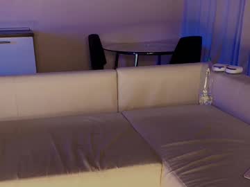 webcam girl hollyextra image #8855382