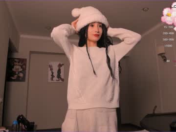 webcam girl cuddles_me image #6222304