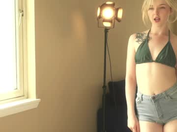 webcam girl lucydelovely image #7568182