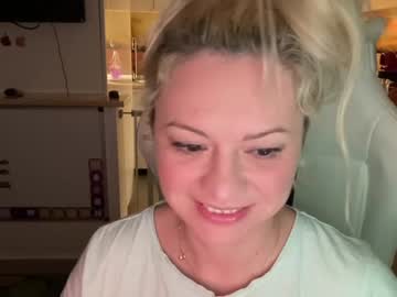 webcam girl kiradivine image #3806728