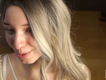 webcam girl checkmypeach image #8531570