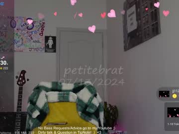 webcam girl petitebrat image #7405490