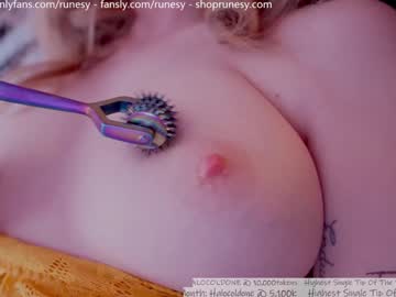 webcam girl runesy image #7511510