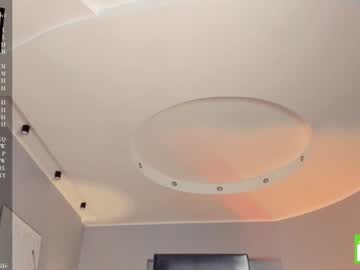 webcam girl margarethowell image #7969670