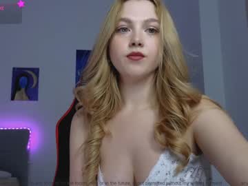 webcam girl small_blondee image #8296779