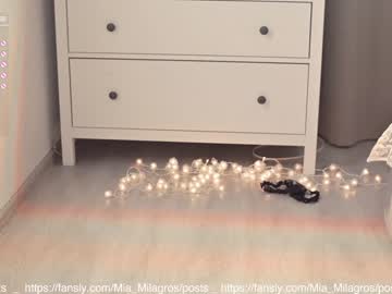 webcam girl mia_milagros image #2712083