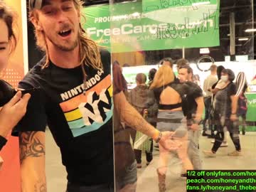 webcam couple honeyand_thebear image #312874