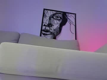 webcam girl lucie_beltran image #3750387