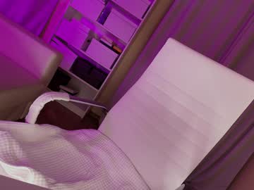 webcam girl hollyextra image #9362537