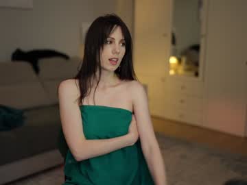 webcam girl _blackbee_ image #7562009