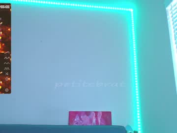 webcam girl petitebrat image #3081749