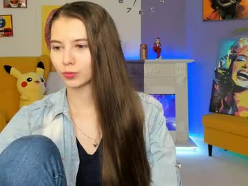 webcam girl carolineprise image #666824