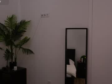 webcam girl lilly_colins image #8629819