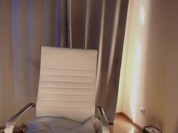 webcam girl hollyextra image #9545395