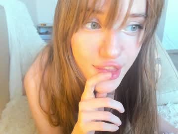 webcam girl esther_estrie image #6969506