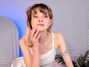 Cam for blushmuse