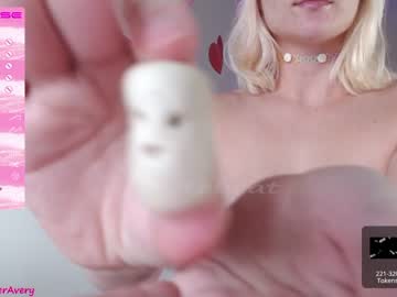 webcam girl petitebrat image #3749352