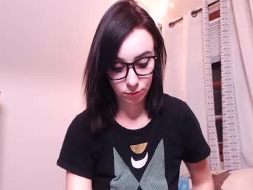 webcam girl eeeveee image #398548