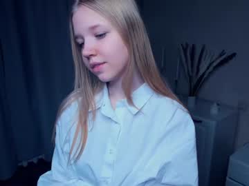 webcam girl hug_honestly image #5780348