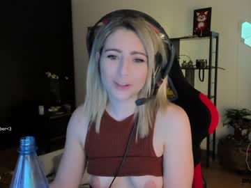 webcam girl kimilee22 image #1609382