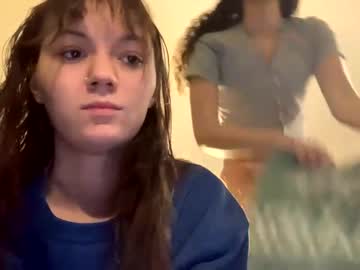 webcam girl kylieexoxoxo2432 image #6099805