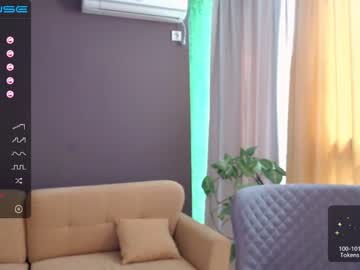 webcam girl small_blondee image #1730625