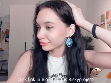webcam girl riskyproject image #9622084