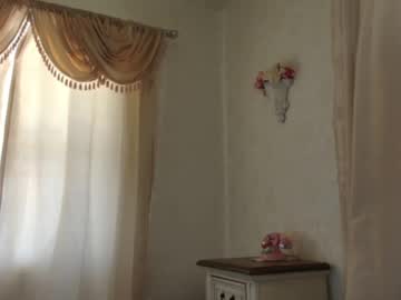 webcam girl littlegreekflower image #7265304