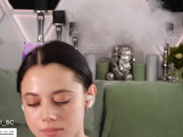 webcam girl taanni_bc image #9249085