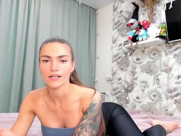 webcam girl joconda image #7369379