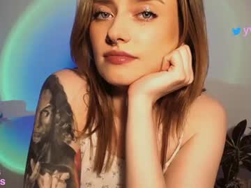 webcam girl _yvie_ image #1616399