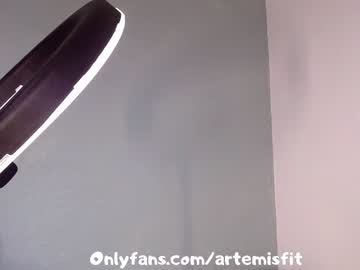 webcam girl artemisfit image #1461156