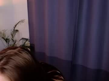 webcam girl lil_babe_ image #5500839