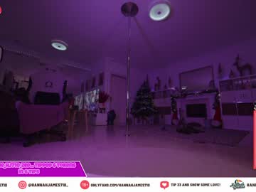 webcam girl hannahjames710 image #3321976