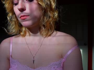 webcam girl crimsonxrapture image #1252206