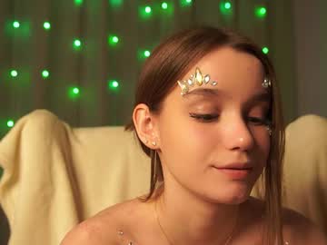 webcam girl harrieteasley image #8659614