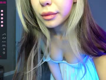 webcam girl deniseone image #2500557