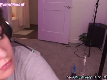 webcam girl evelynpiers image #2223813