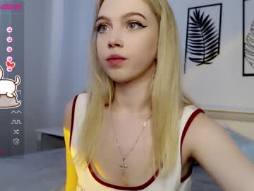 webcam girl small_blondee image #3595550