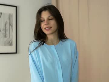 webcam girl peek_in_my_window image #7225073