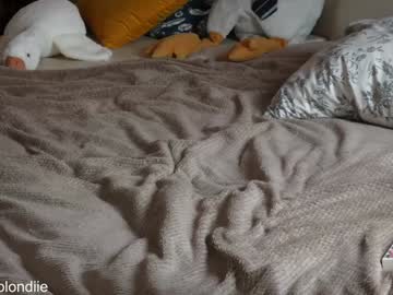 webcam girl bestblondiiecb image #7605601