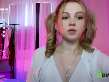 webcam girl small_blondee image #4710723