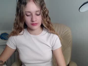 webcam girl loveinemili image #3927364