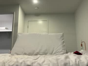 webcam girl naomirhoades image #9415885