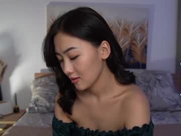 webcam girl refined_style image #6631004