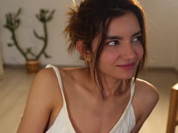 webcam girl urcutelinda image #8386613